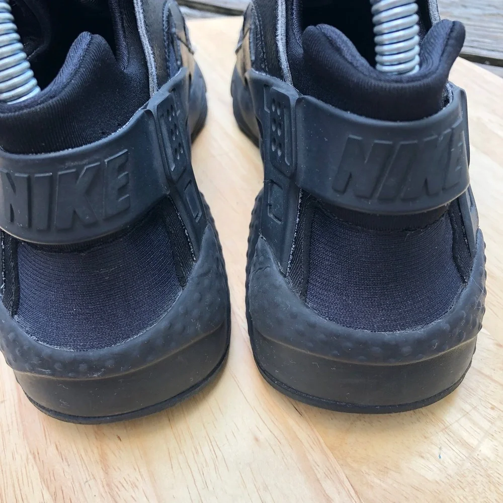 Nike Air Huarache Run Shoes 6.5Y (Women 8 US) Black Sneakers Athletic 654275-016
